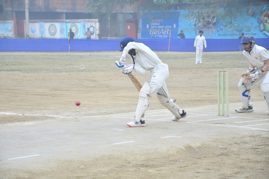 रोमांचक 