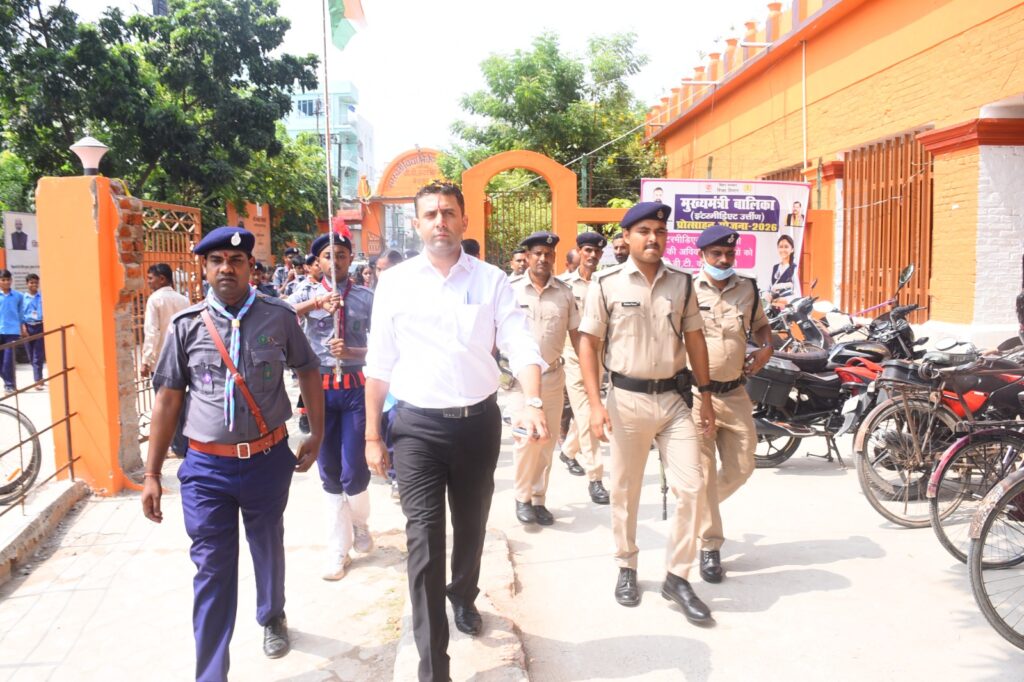डीएम रिची पांडेय